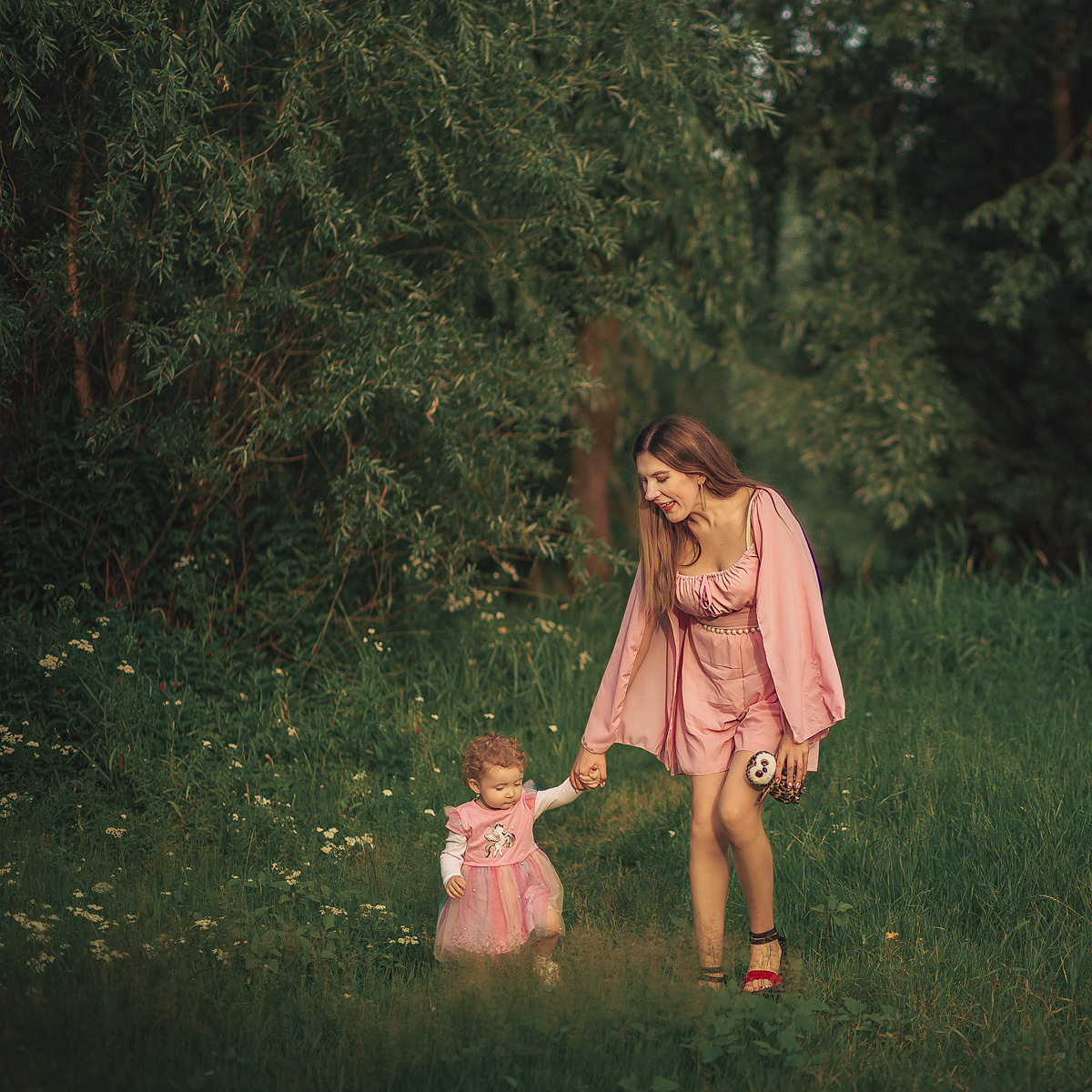Сергей и Алёна. Нас уже четверо. Семейный, детский, свадебный фотограф по всей РБ Валера Михневич
