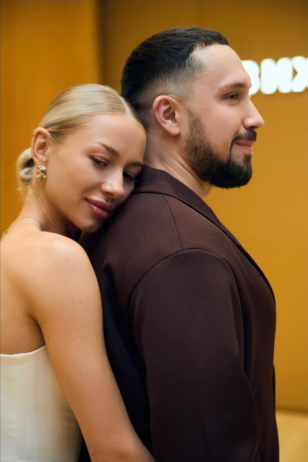 ЛЮБОВЬ СПАСЁТ МИР ♥️
