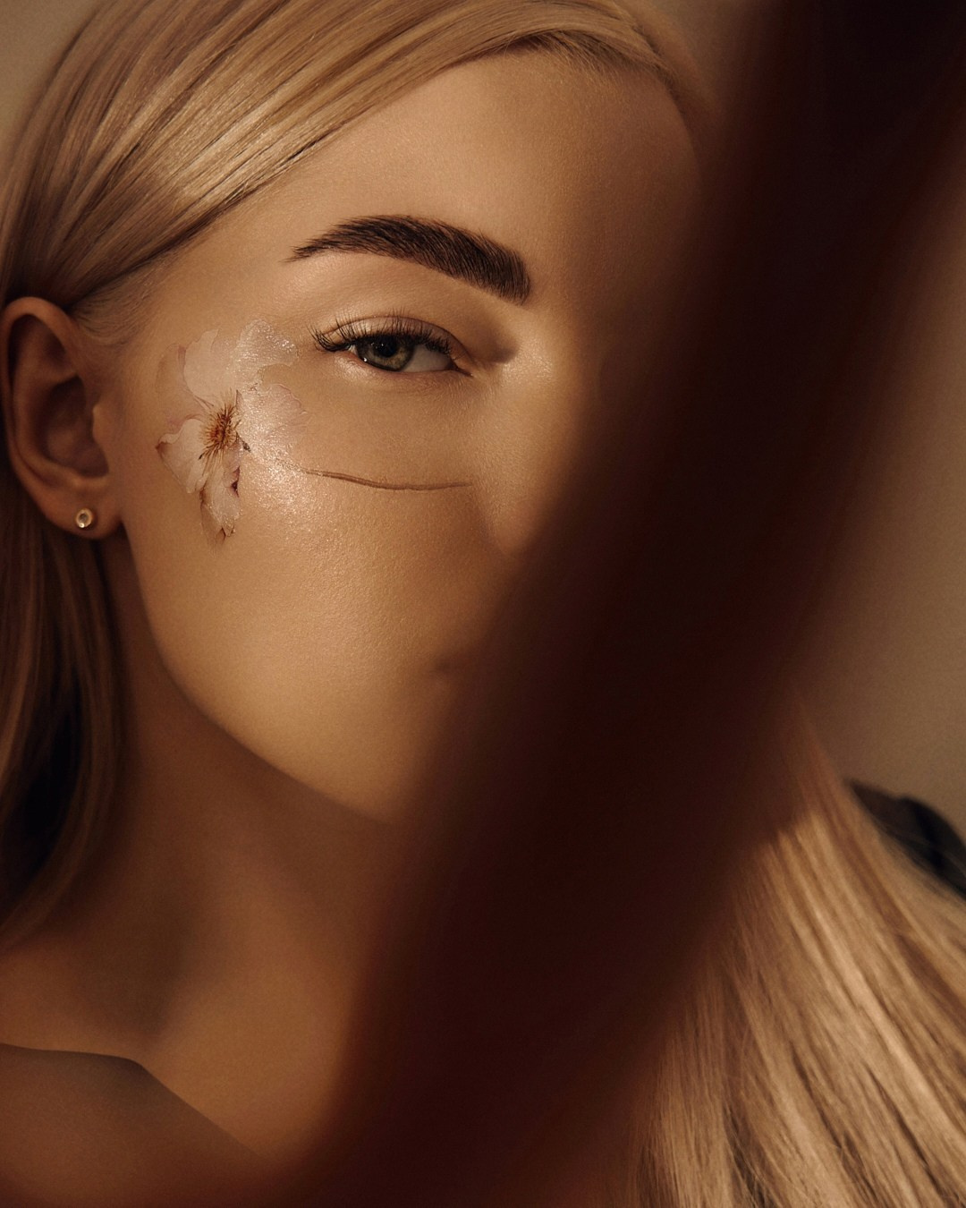 BROWS. Рекламный, Fashion и имиджевый фотограф Михаил Чащин