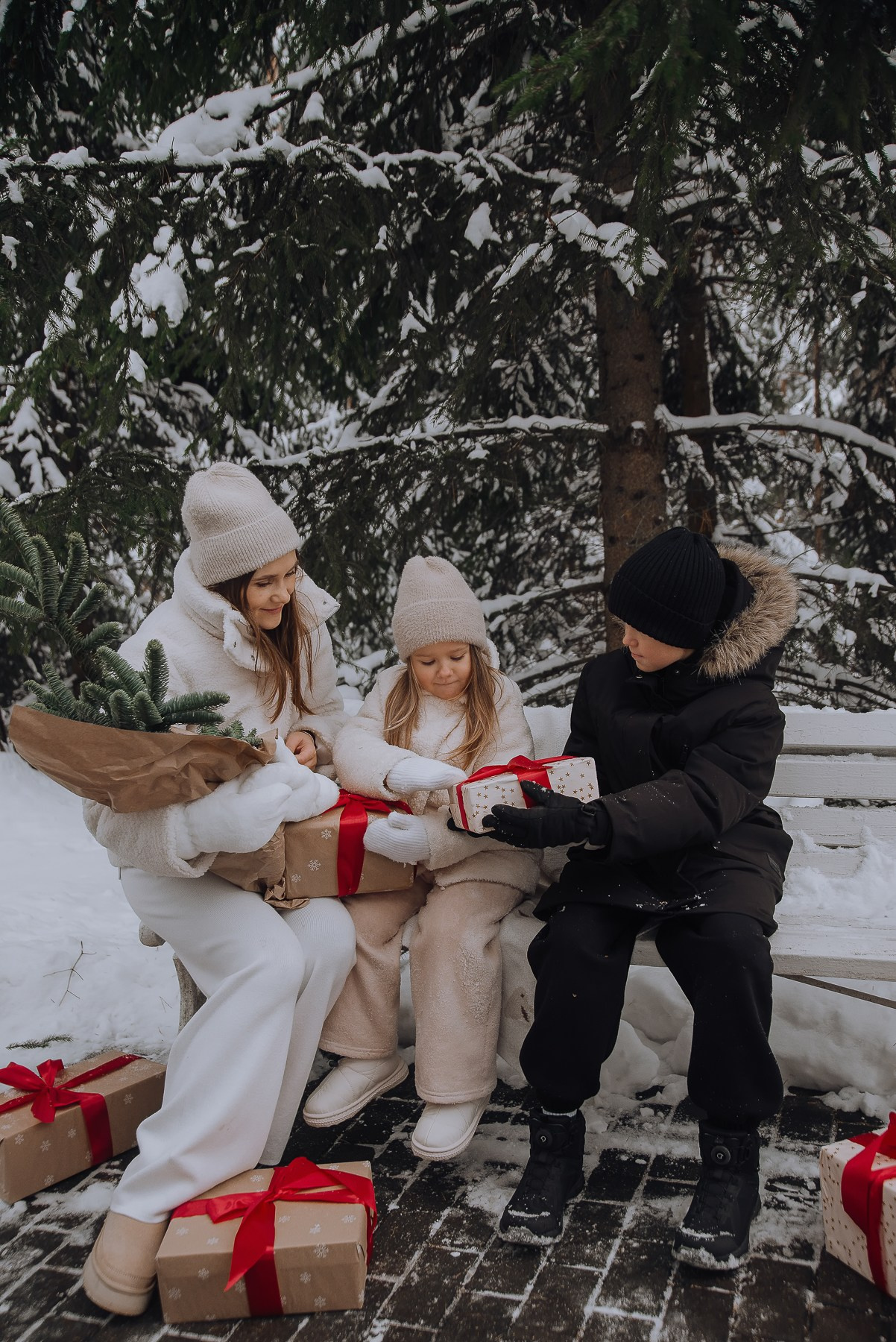 Happy moments_Юра, Наташа и дети. Свадебный и семейный фотограф в Минске Яна Новак