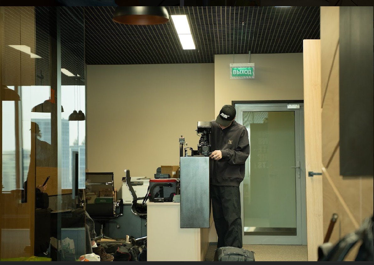 BACKSTAGE GALLERY. «MAK FLAME»