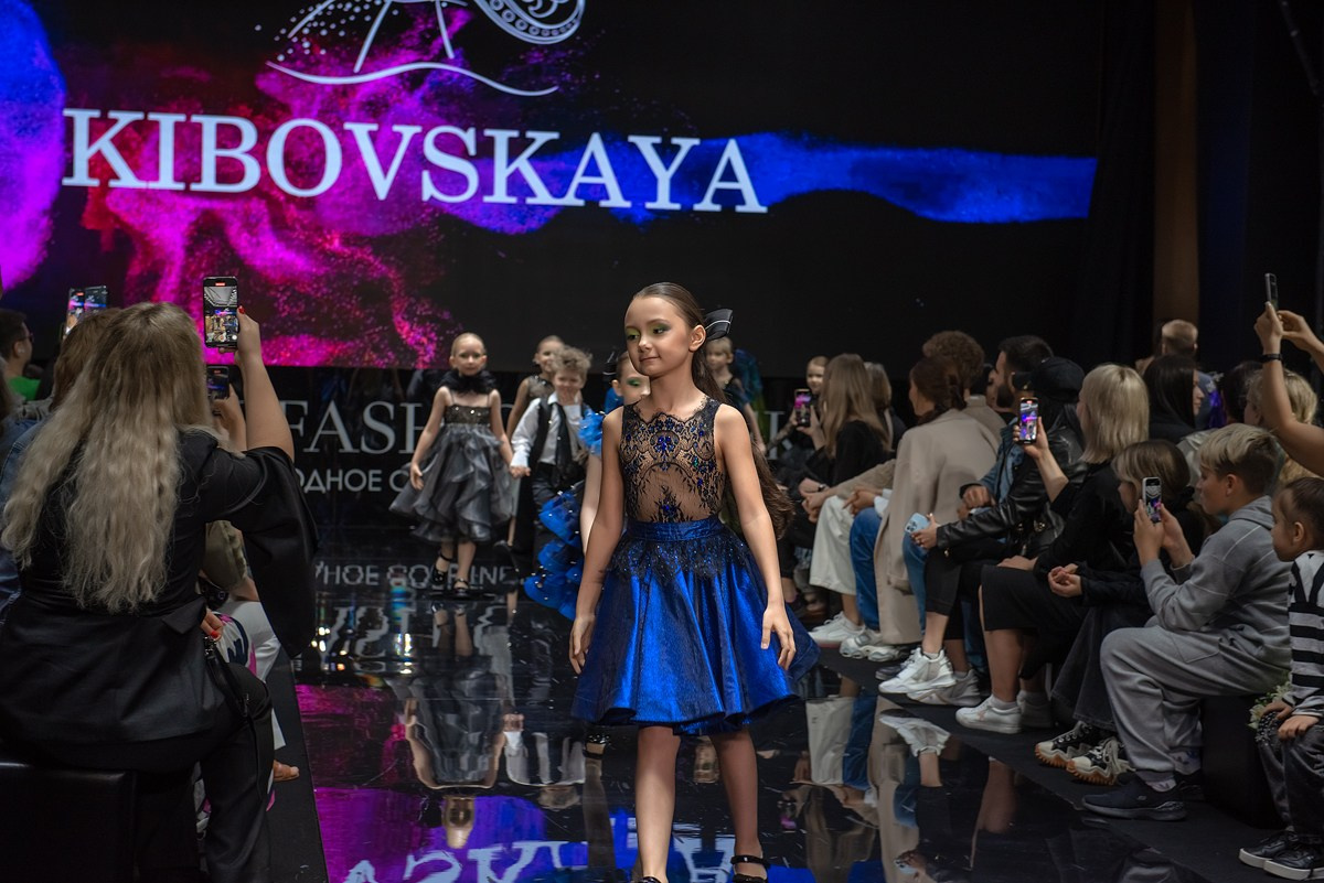 SochiFashionWeek2024 дизайнер Кибовская. Семейный и коммерческий фотограф в Сочи Александр Бодунов
