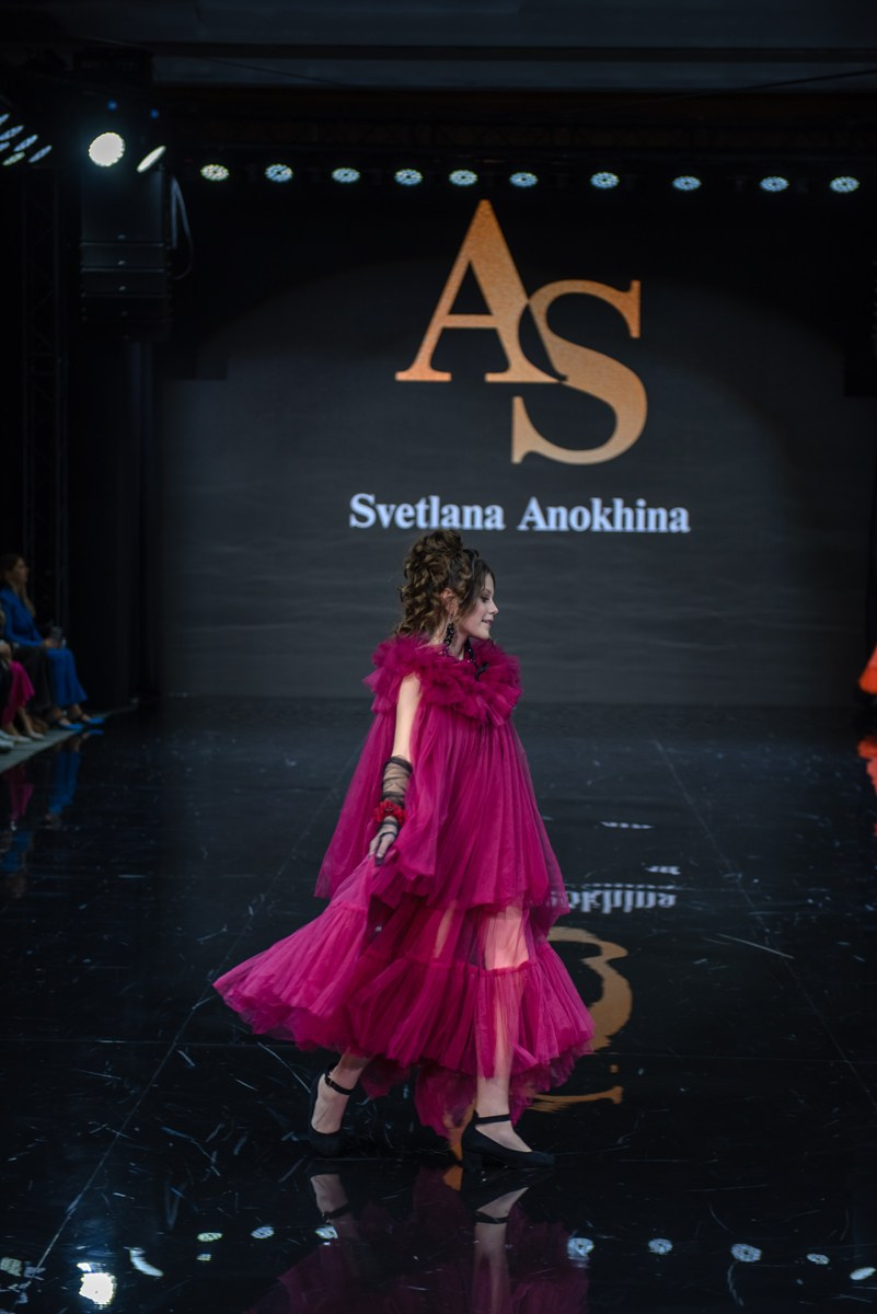 SochiFashionWeek2024 дизайнер Анохина Светлана. Семейный и коммерческий фотограф в Сочи Александр Бодунов