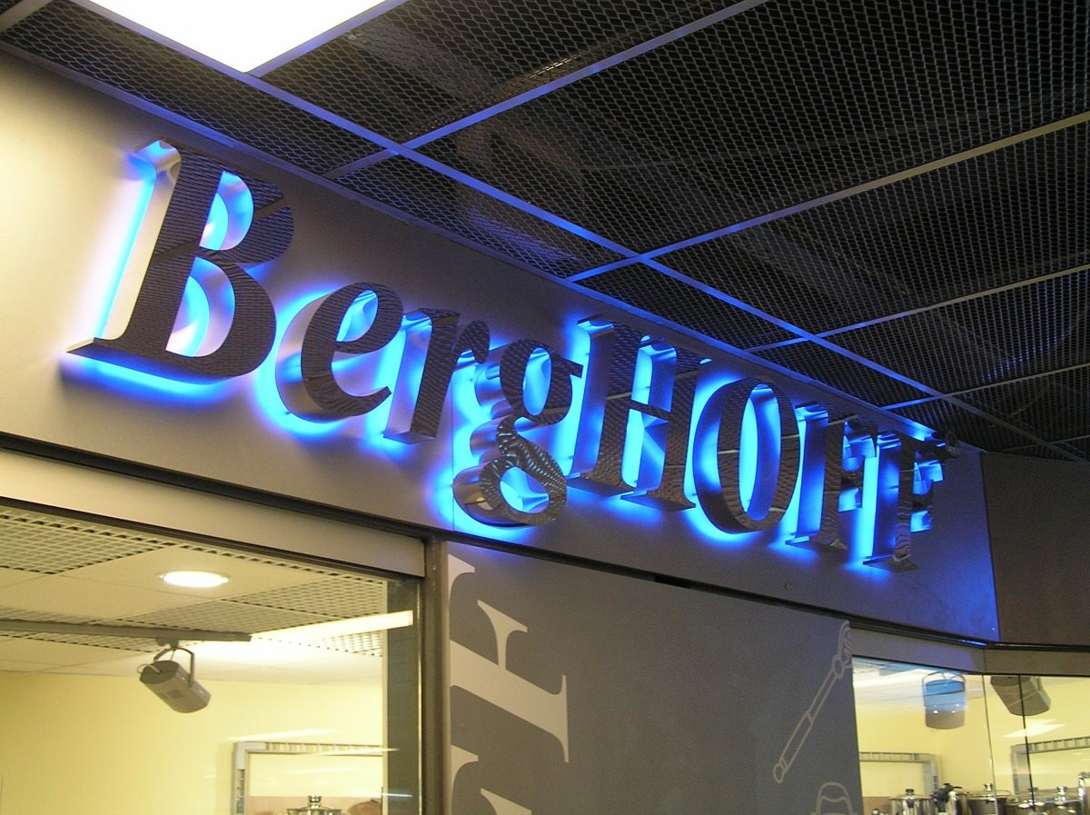 Вывески для магазинов в Симферополе — изысканный дизайн и подсветка