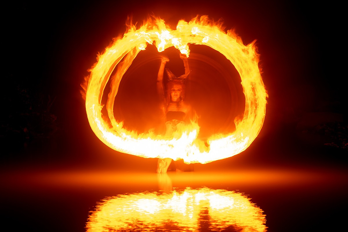 Огонь. Фотограф Роман Ефремов