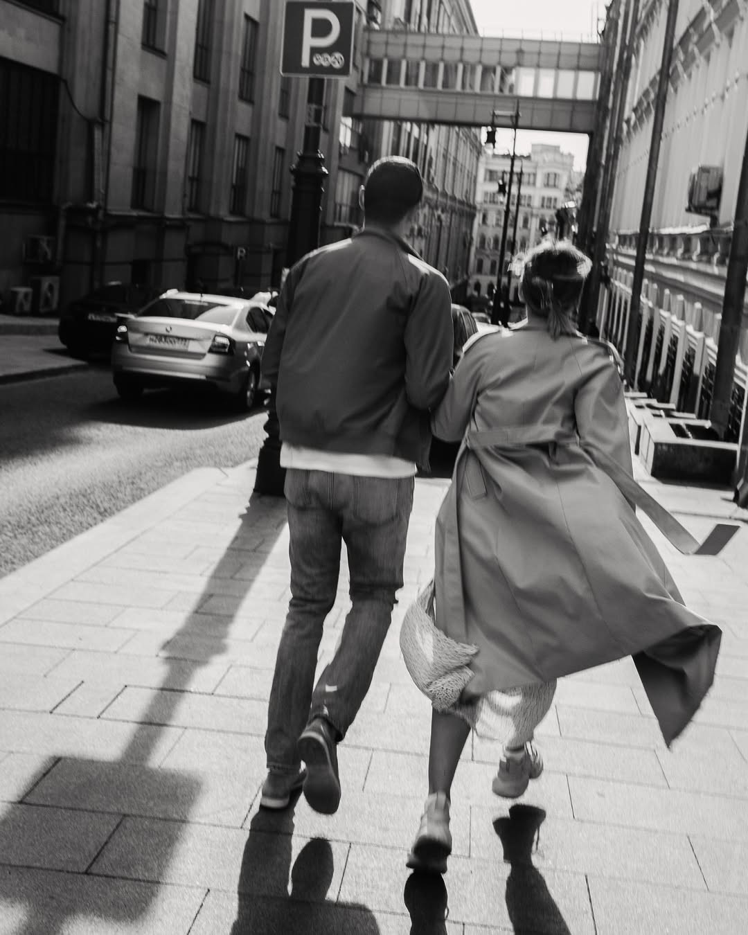 Lovestory прогулка. Женский и лавстори фотограф в Москве Елена Аксютко