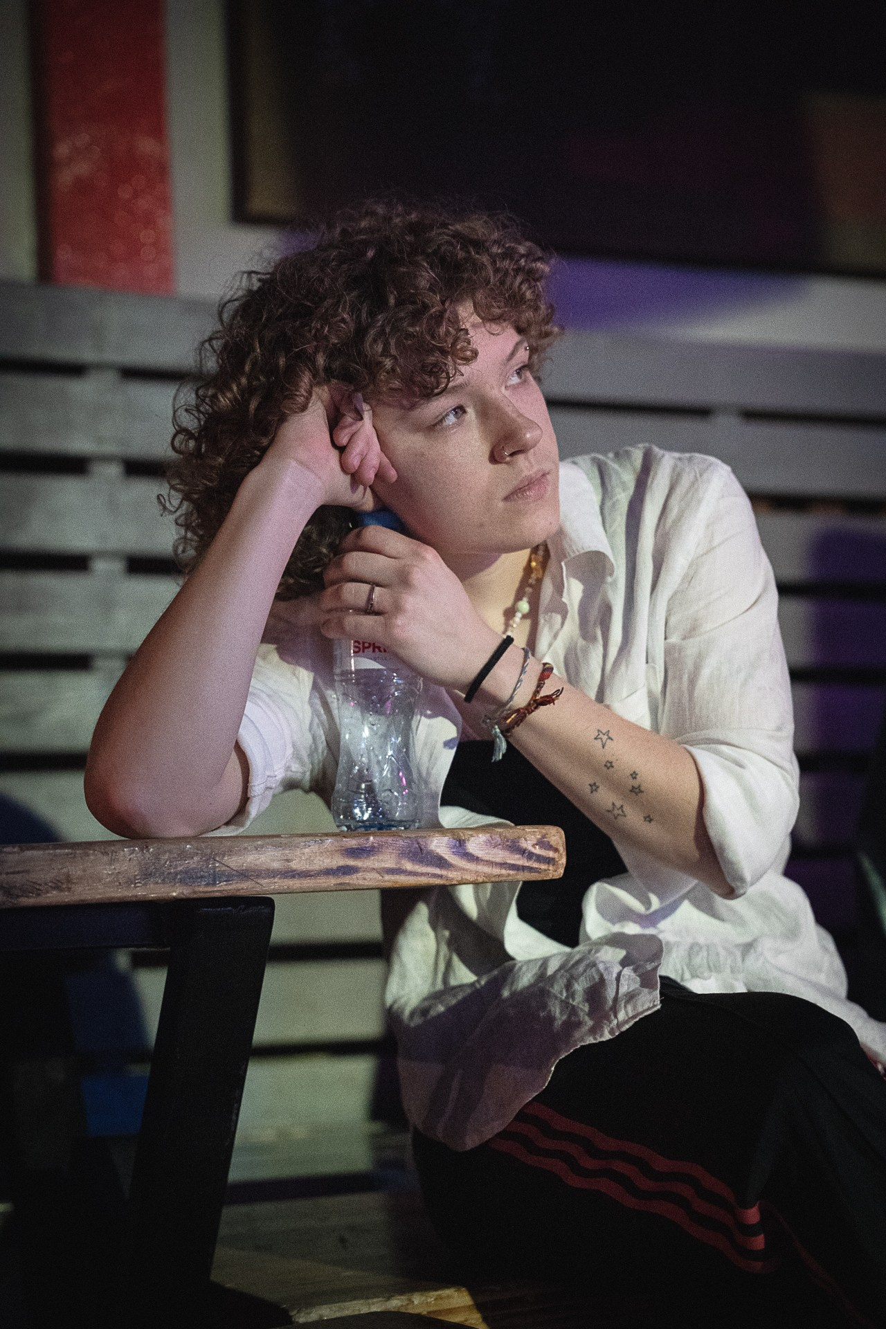 В кадре: Разбитая ваза. Объективно. Показываю жизнь через свои кадры