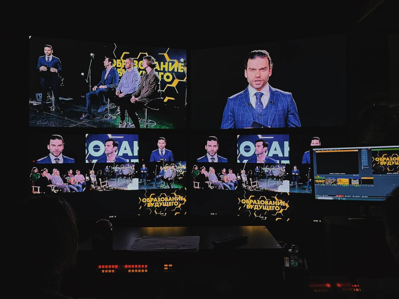 Актёр кино, артист мюзиклов, ведущий мероприятий, ведущий свадеб, дед Мороз — всё это Святослав Ставцев