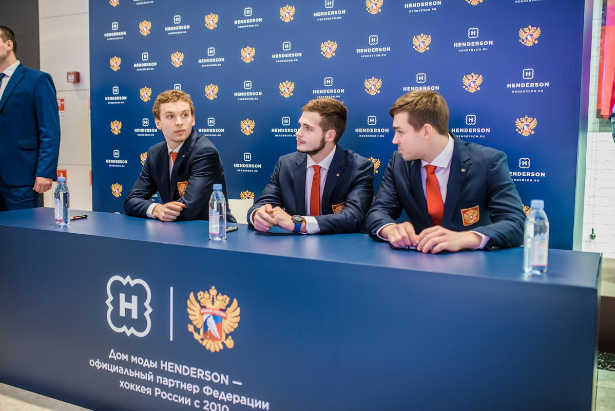 Автограф сессия игроков сборной России по хоккею. Фотограф Саид Дакаев г. Краснодар