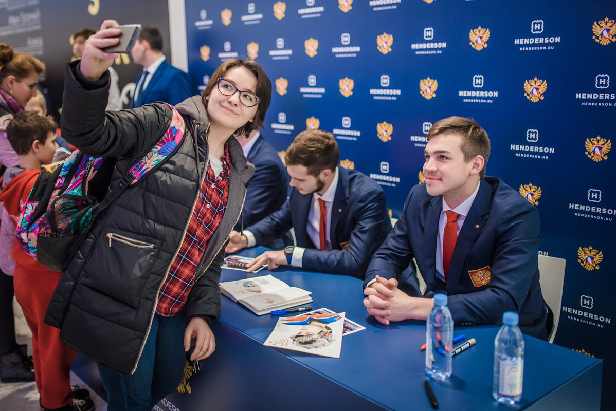 Автограф сессия игроков сборной России по хоккею. Фотограф Саид Дакаев г. Краснодар