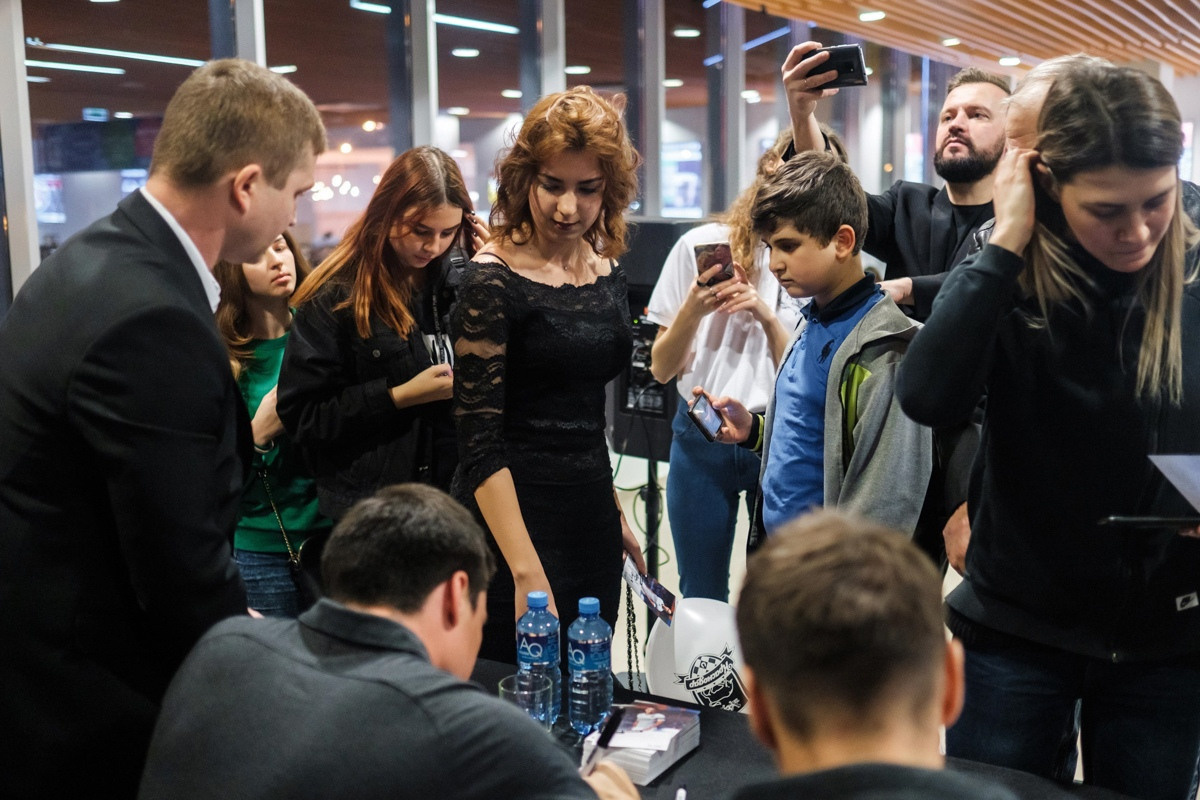 Автограф сессия ФК «Краснодар». Фотограф Саид Дакаев г. Краснодар