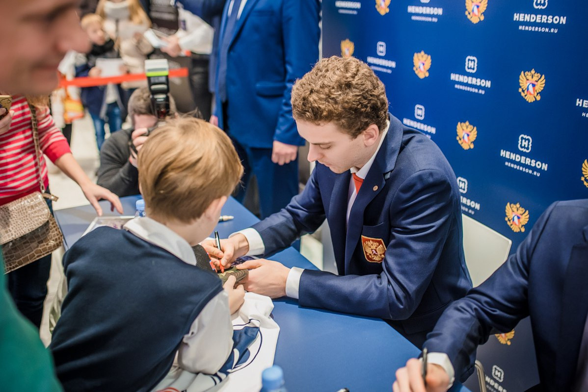 Автограф сессия игроков сборной России по хоккею. Фотограф Саид Дакаев г. Краснодар