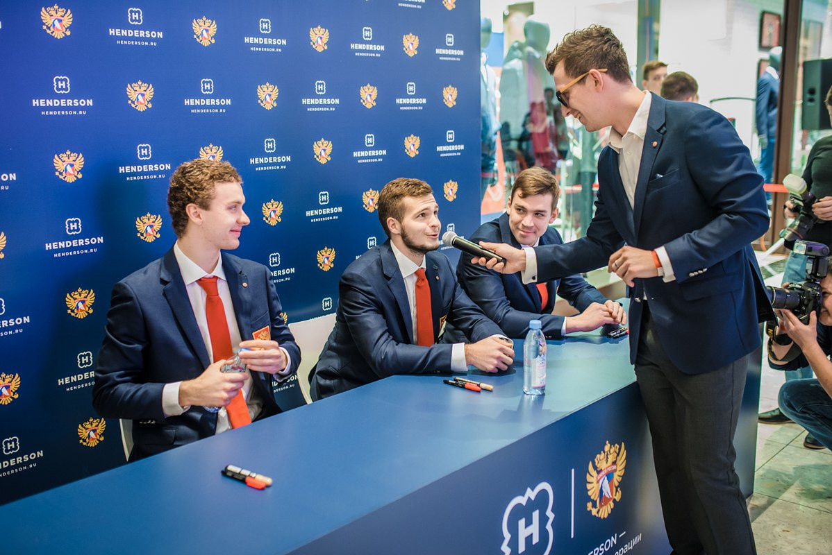 Автограф сессия игроков сборной России по хоккею. Фотограф Саид Дакаев г. Краснодар