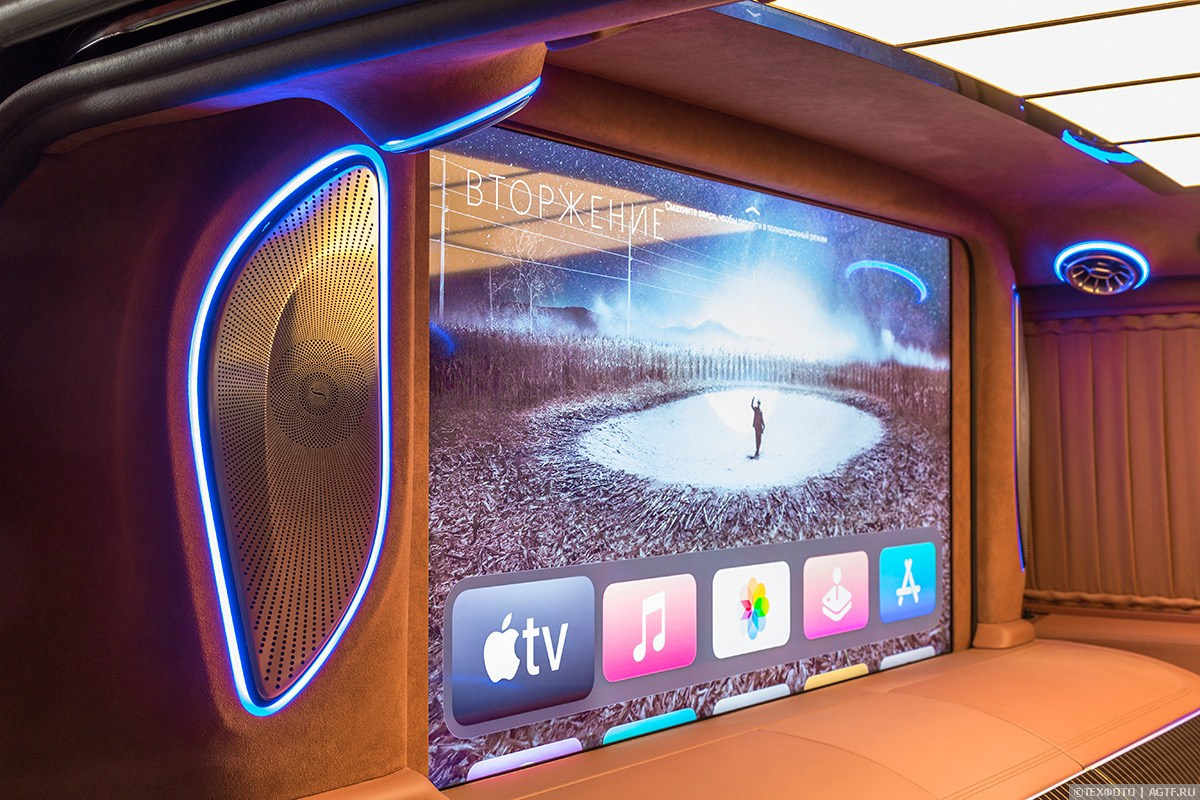 Mercedes V-class. Design Yachts and Cars