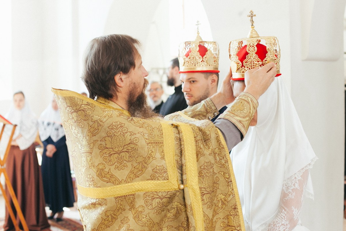 Венчание в Санкт Петербурге. Фотограф крещение венчание в Петербурге! Помогает подобрать храм и посоветовал душевного батюшку в СПб