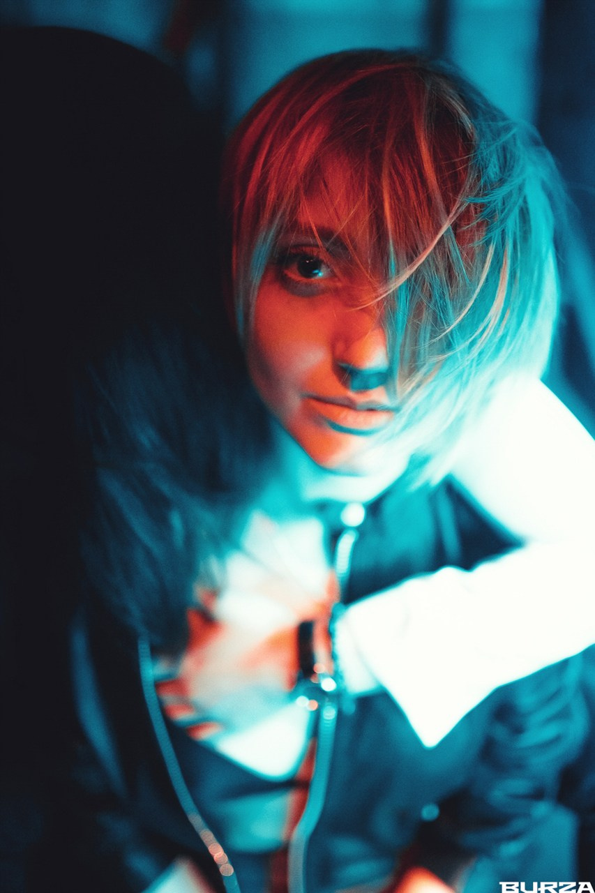 Современная концептуальная фотография о теле, уязвимости и идентичности. Визуальная практика на стиле честности, пост-иронии и искусства.Рекламная фотография, Концептуальная фотография, Современный художник, Психология, Коммерческий фотограф, Репортажный фотограф, Стрит фотография, Арт, Сюрреализм, Мобильная фотография, Снято на айфон, Дима Бурза