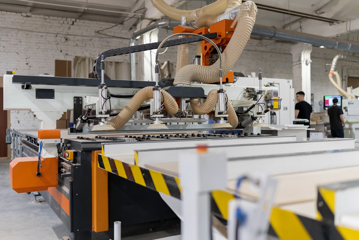 О Компании мебельная фабрика ВУД ТВОРЕЦ, студия мебели ТВОРЕЦ. ВУД ТВОРЕЦ мебельная фабрика|ТВОРЕЦ студия мебели