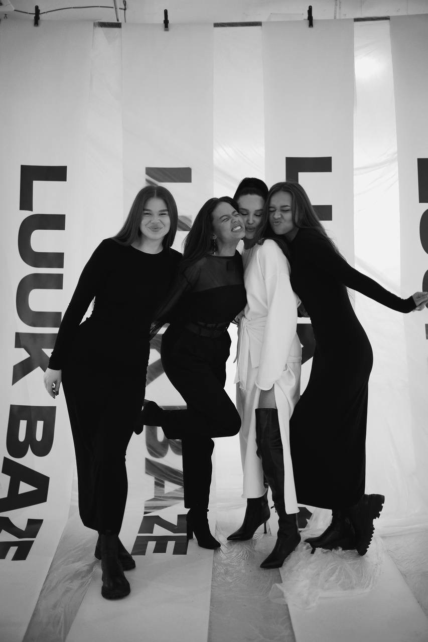 LUUK BAZE. Your lerris