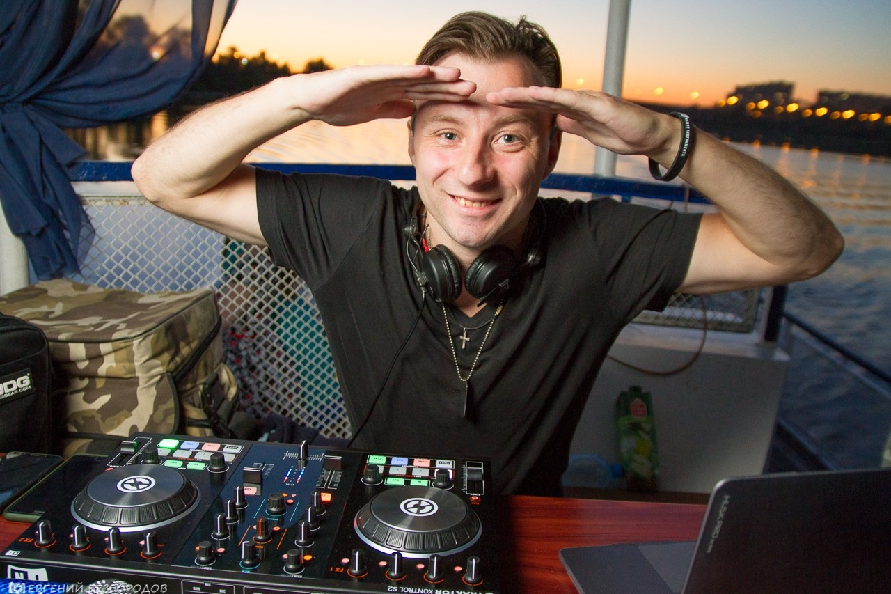 Танцы на воде | 10.08.2018. Галерея Фантим