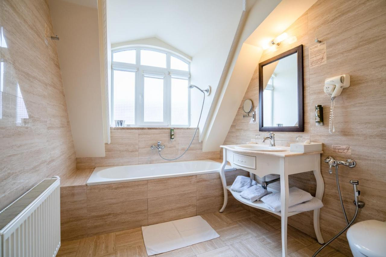 Отель «Атташе». Свадебный фотограф в Ростове Александра Груздева