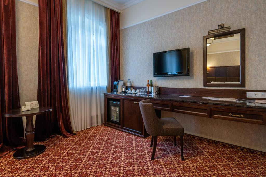 Отель «Атташе». Свадебный фотограф в Ростове Александра Груздева