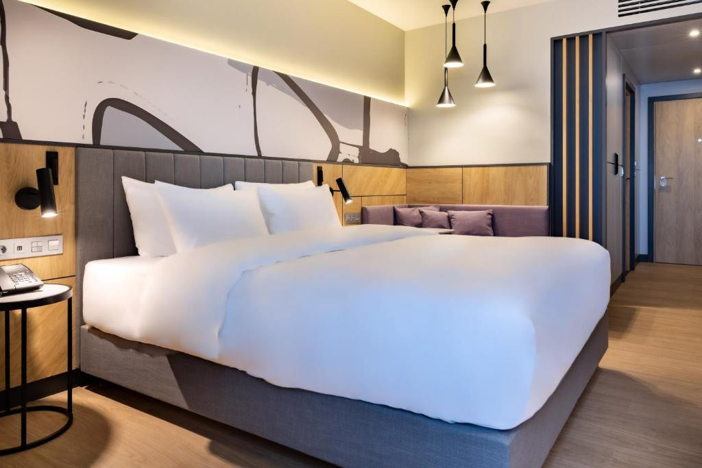 Отель «Radisson Hotel Gorizont». Свадебный фотограф в Ростове Александра Груздева