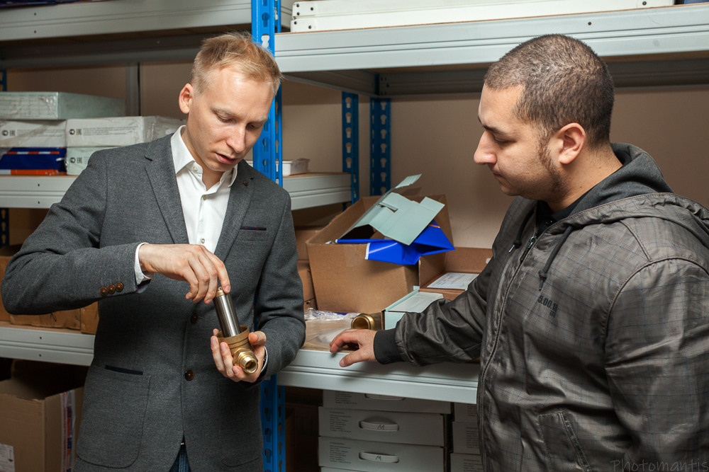 Деловой стиль. Photomantis