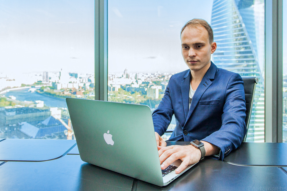 Деловой стиль. Photomantis