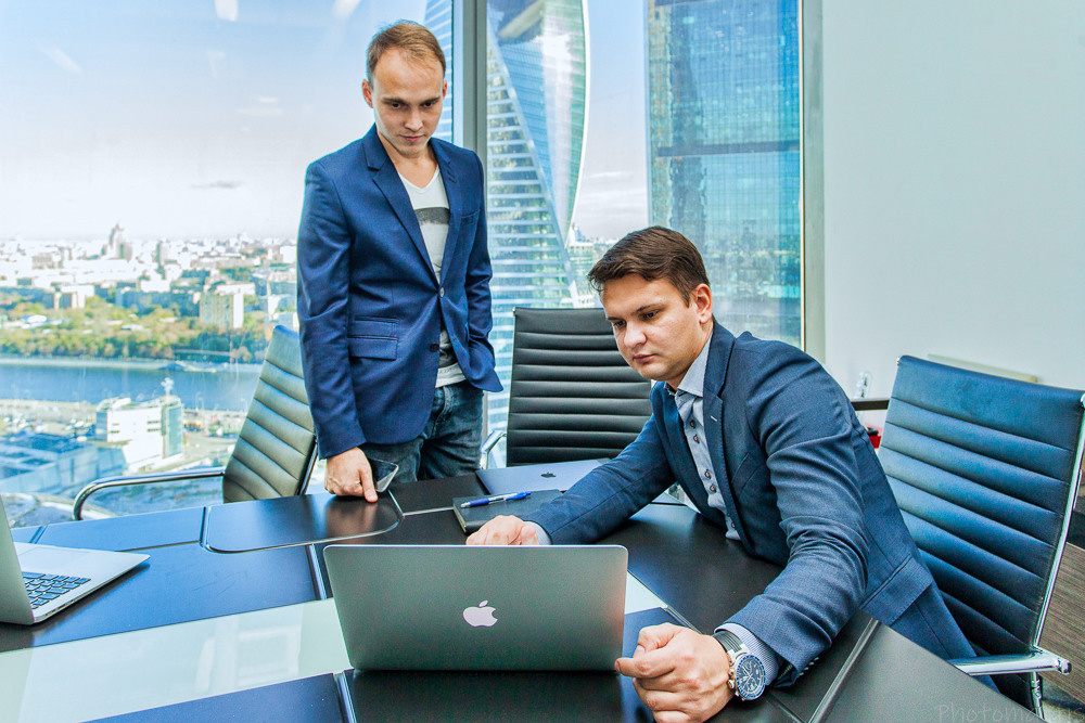 Деловой стиль. Photomantis