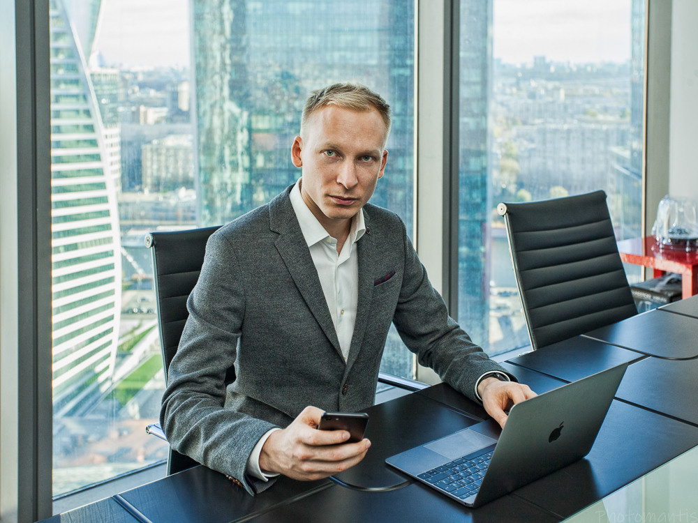 Деловой стиль. Photomantis