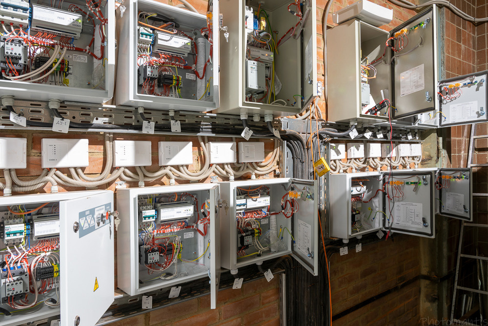 Промышленное помещение. Photomantis