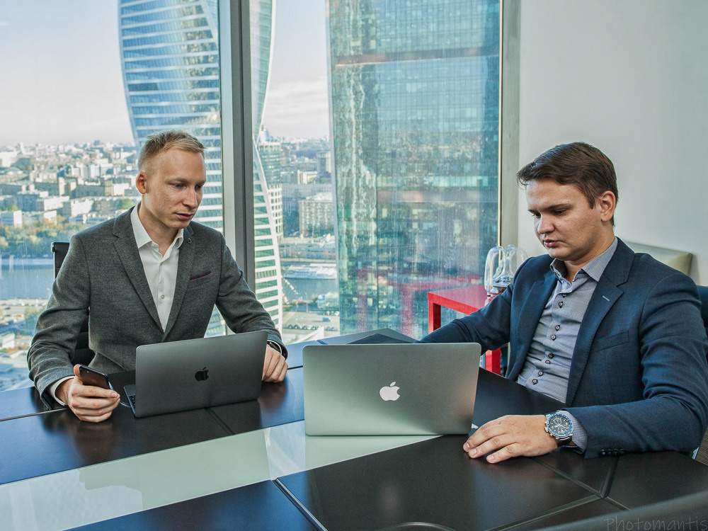 Деловой стиль. Photomantis