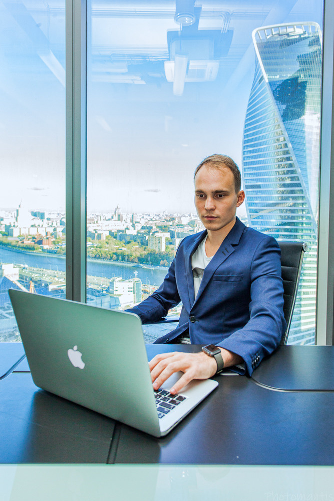 Деловой стиль. Photomantis