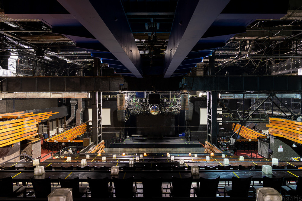 Промышленное помещение. Photomantis