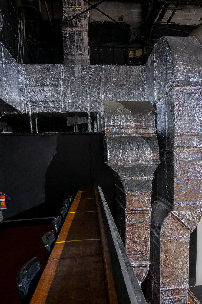 Промышленное помещение. Photomantis