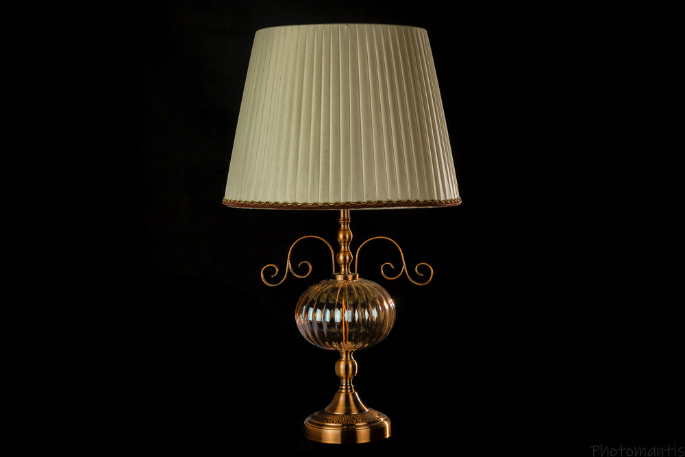 Люстры и лампы. Photomantis