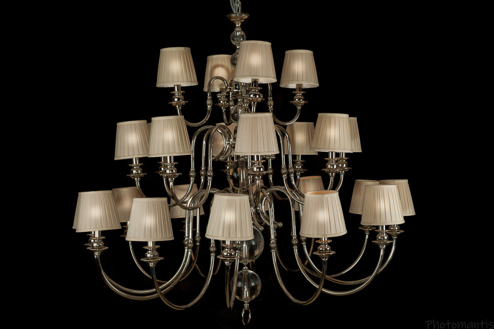 Люстры и лампы. Photomantis