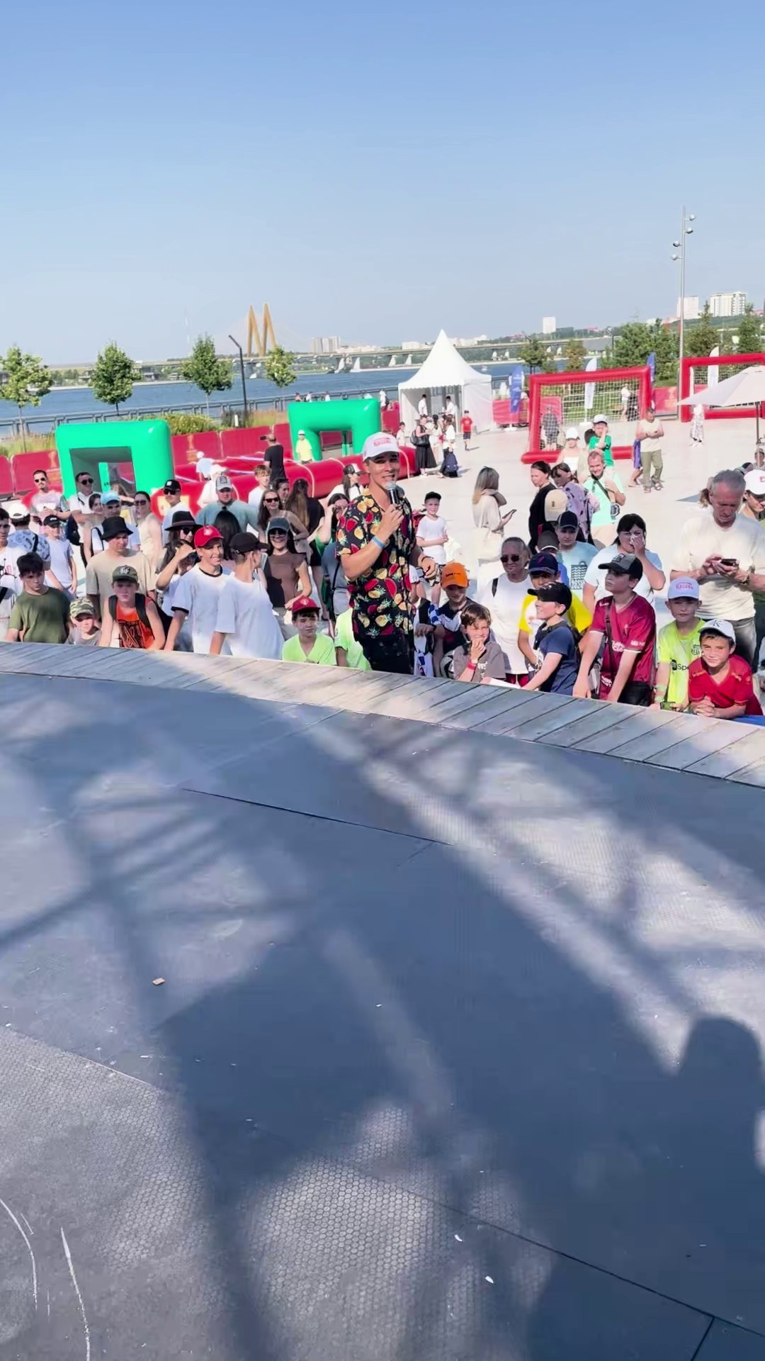 Ведущий мероприятий