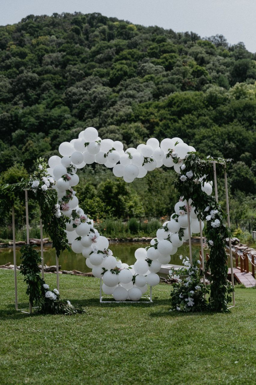 Vjenčanje Devojačko veče Prosidba Dekoracije za vjenčanje Dekoracije za devojačko veče Dekoracije za prosidbu Dekoracija za vjenčanje Dekora. Шары с гелием, фотозоны Нови Сад Белград. Balone i dekoracije od balona Novi Sad Beograd