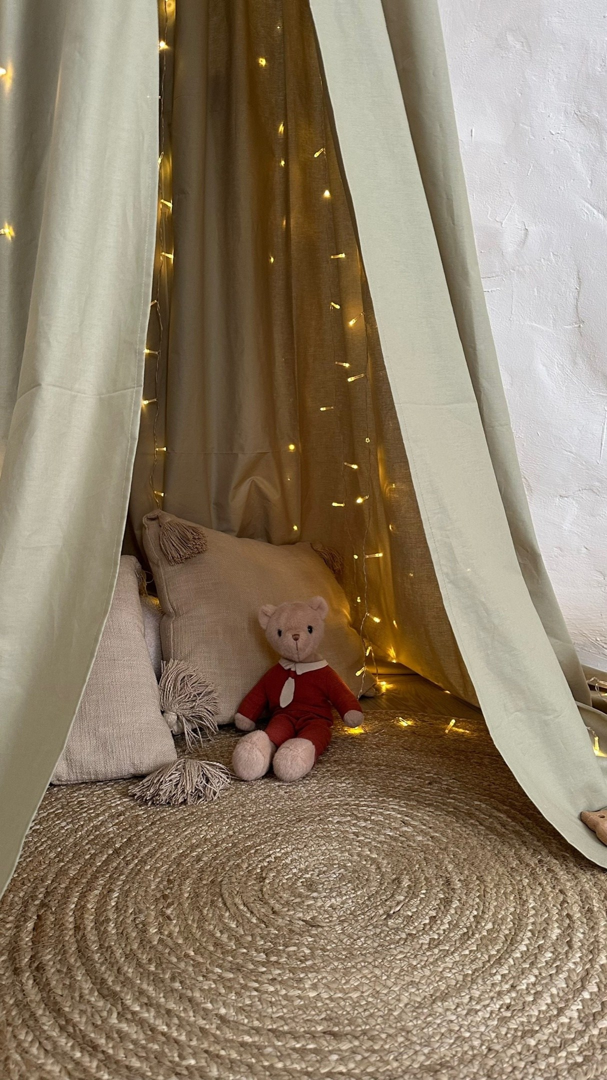 Новогодние фотостудии Екатеринбурга 2025. Фотограф в Екатеринбурге Артём Зайнетдинов