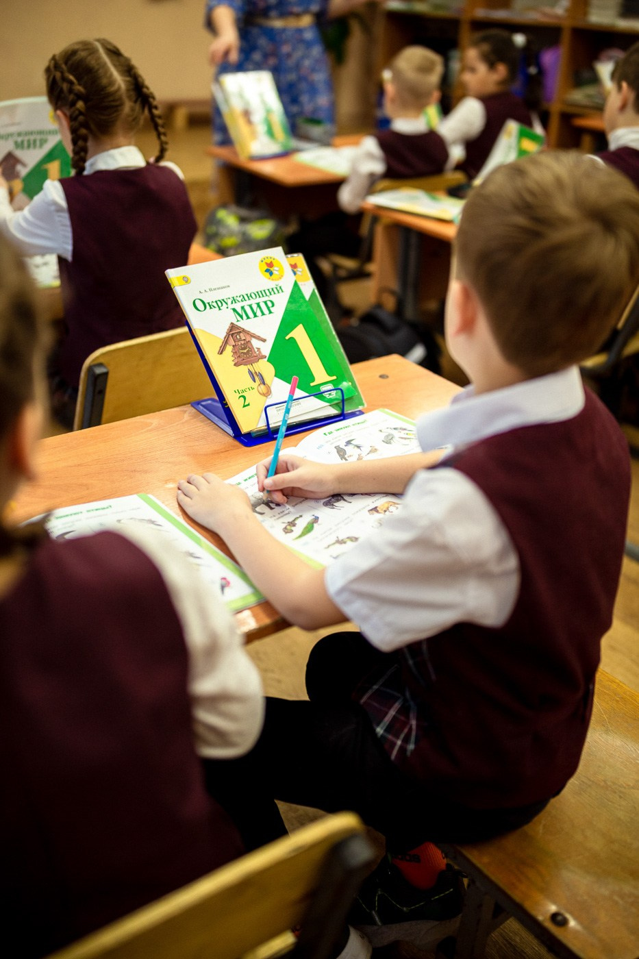 Уроки в школе. Андрей Кровлин — фотограф в Славянке