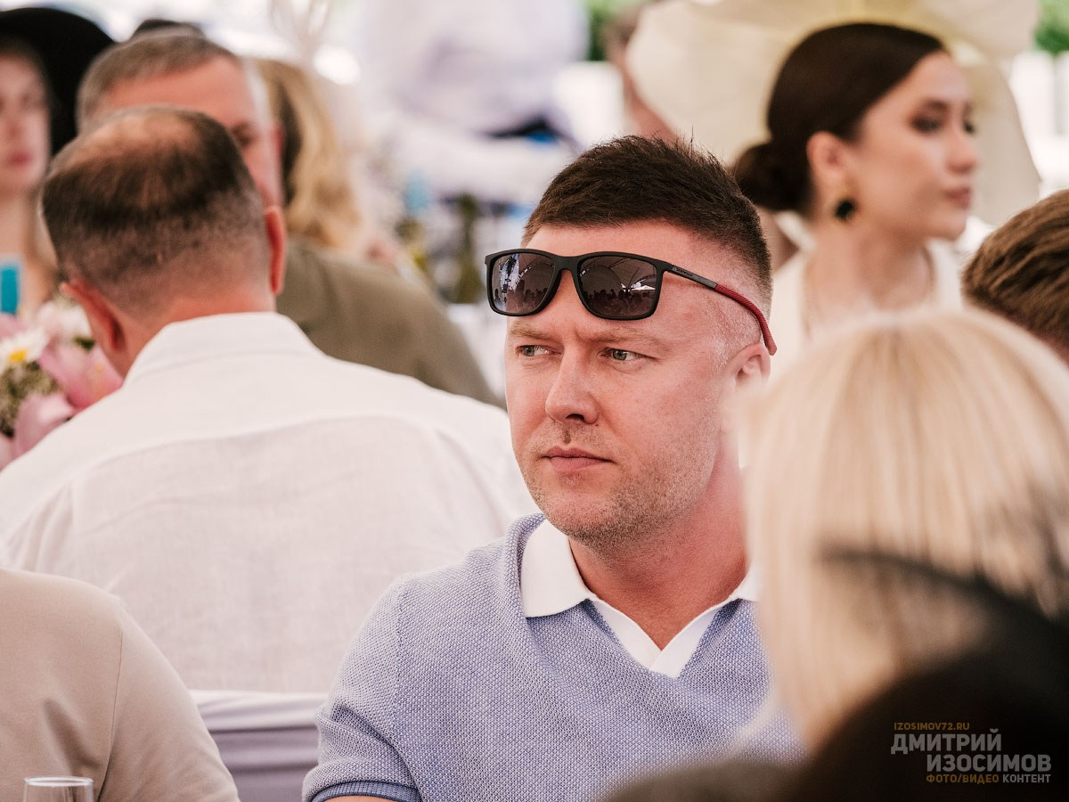 Скачки фаворитов 2024