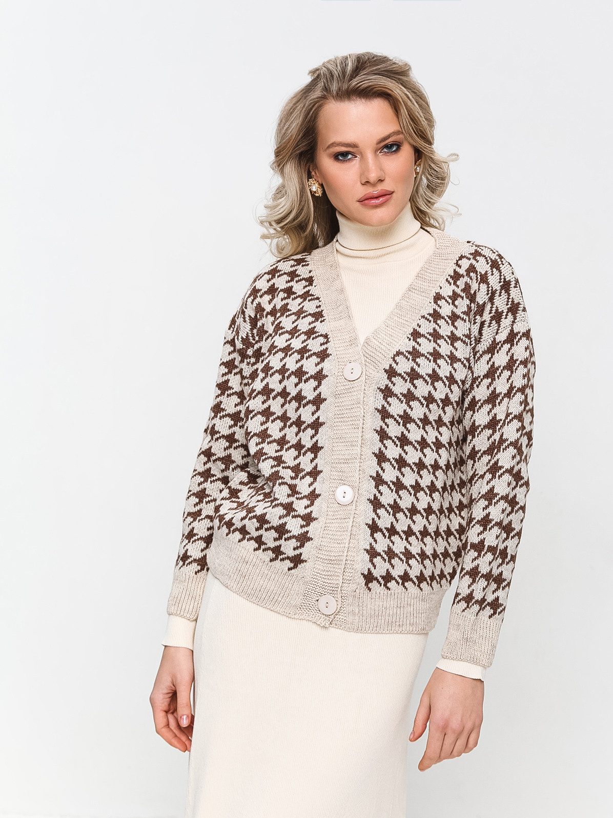 Съемка женской одежды для Wildberries. Фотограф в Ростове-на-Дону Екатерина Романова