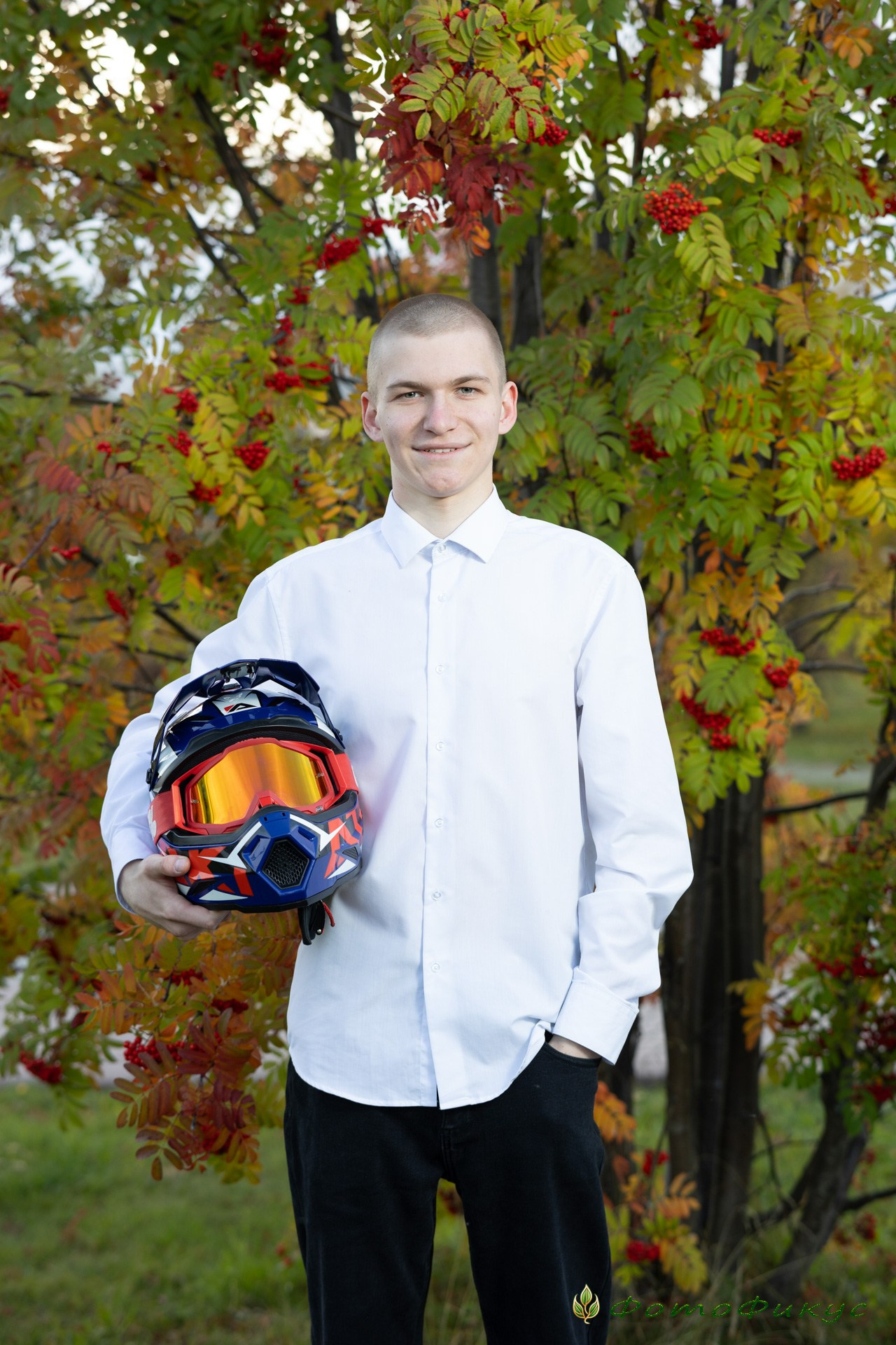 Старшеклассники. В школе, на улице. Фотографы Евгений и Екатерина. Фотофикус. Тюмень