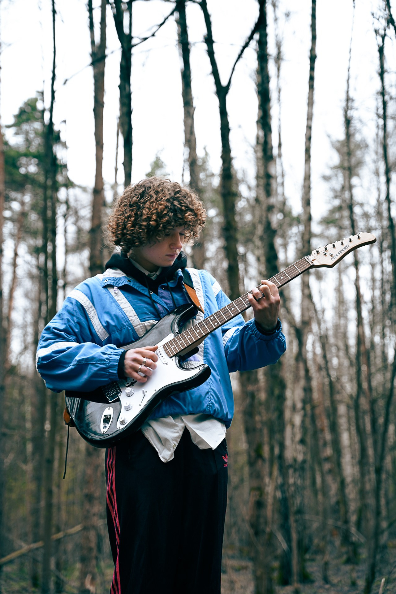 В кадре: Разбитая ваза. Объективно. Показываю жизнь через свои кадры