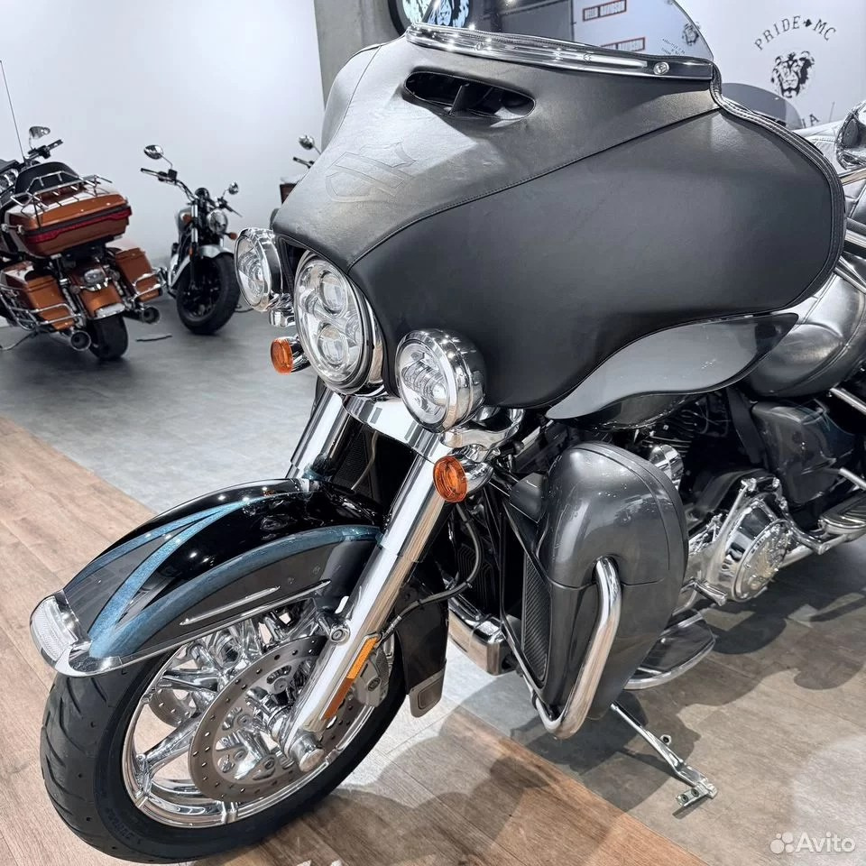2015 Elесtra Glide CVO Limited 110 ABS. Hello Davidson, Москва. Только хорошие мотоциклы…