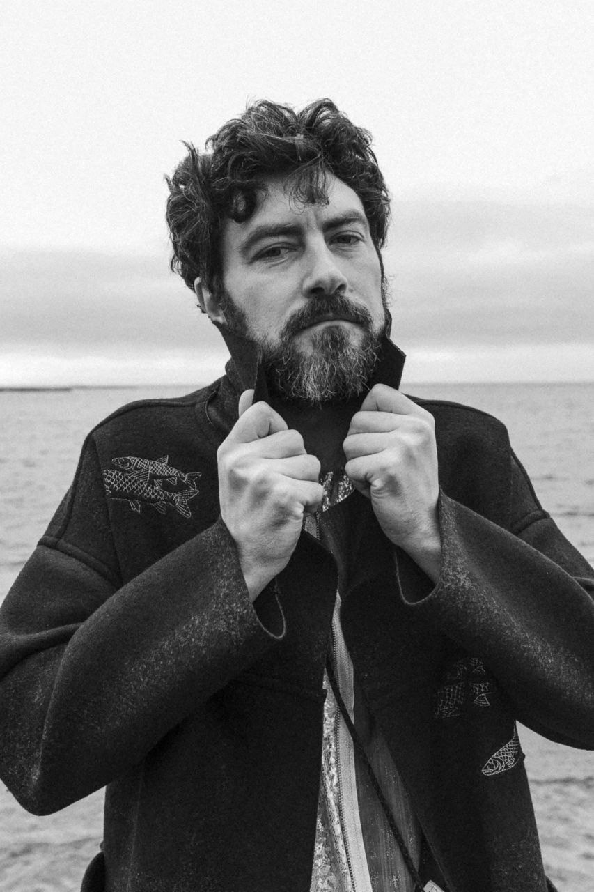 Александр, 180 см, 50-52. KED Production — продакшн из СПб. Создаём фото, видео и контент, который помогает брендам и селлерам продавать больше