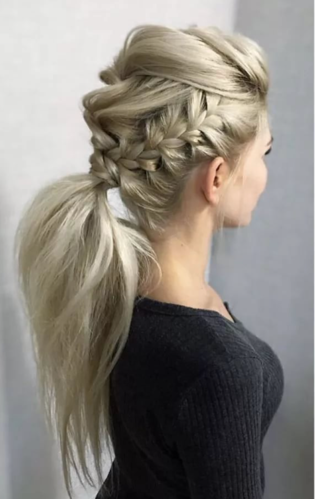 Прически: средние и длинные волосы