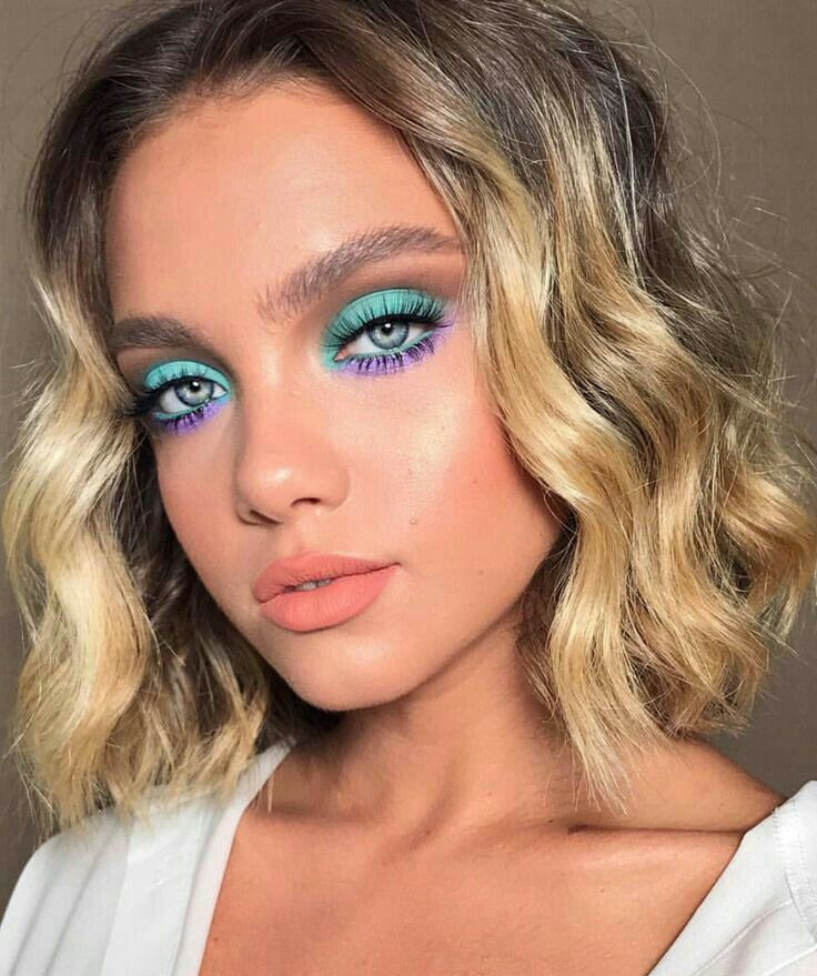 Цветной макияж