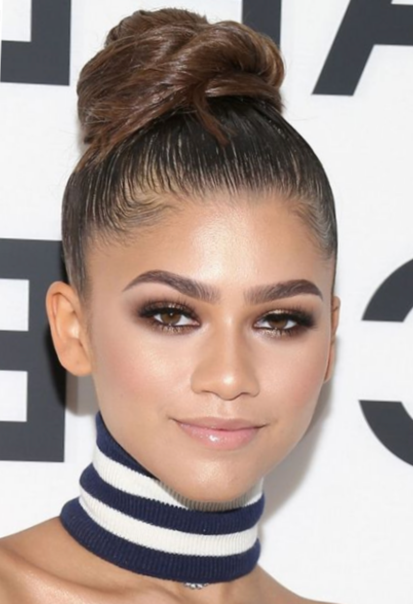 Прически: средние и длинные волосы